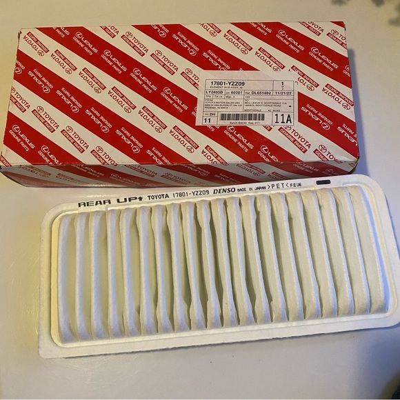 Intake Air Filter for Toyota and Lexus V6 Hybrids Part #17801-YZZ09 - Picture 5 of 5